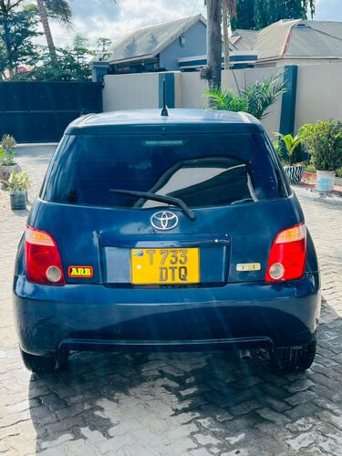 NAUZA TOYOTA IST NZURI SANA 