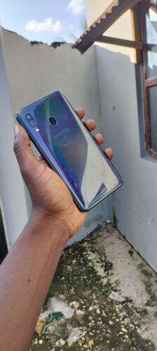 Kioo kibovu Samsung A40 