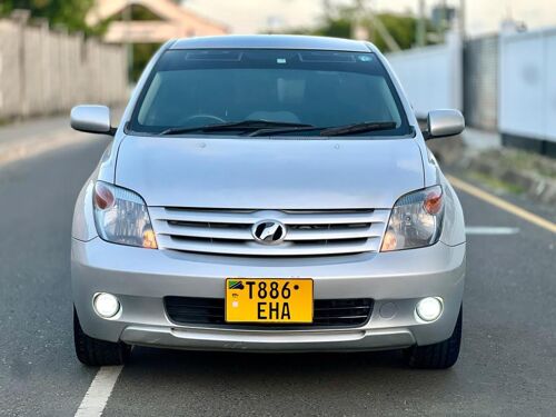 TOYOTA IST CC 1290 FULL AC