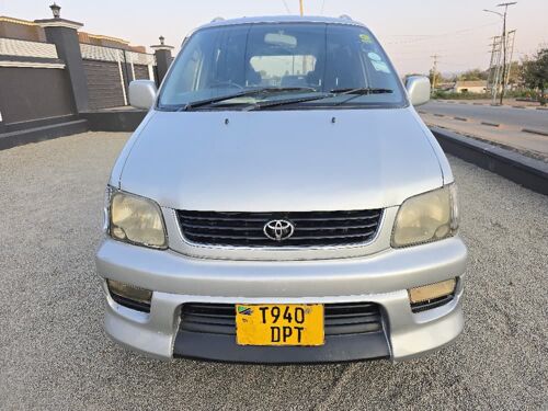 NAUZA TOYOTA NOAH NZURI 