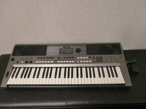 Yamaha PSR E443 Keyboard