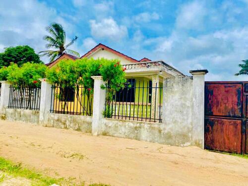 House for immediate sale at ununio-Mwisho