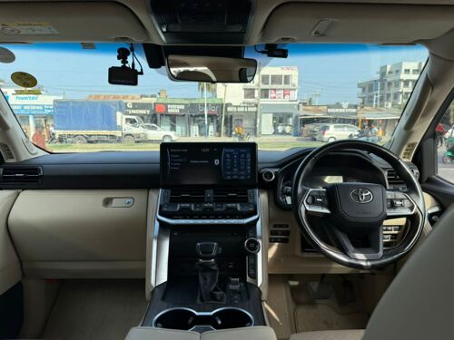 Toyota Land Cruiser 300 Series