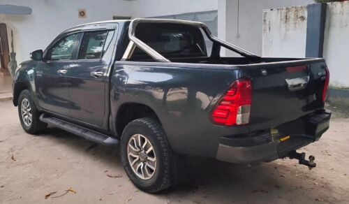 Hilux 2GD namba DW auto 