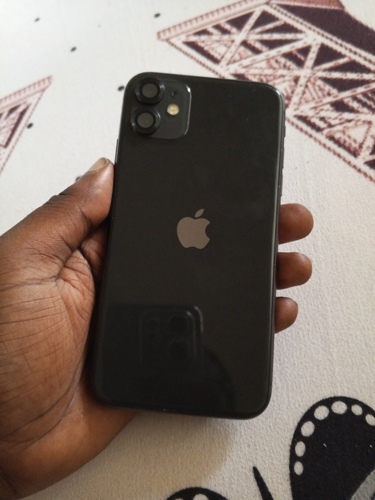 iPhone 11