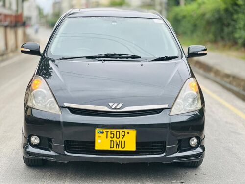 NAUZA TOYOTA WISH NZURI 