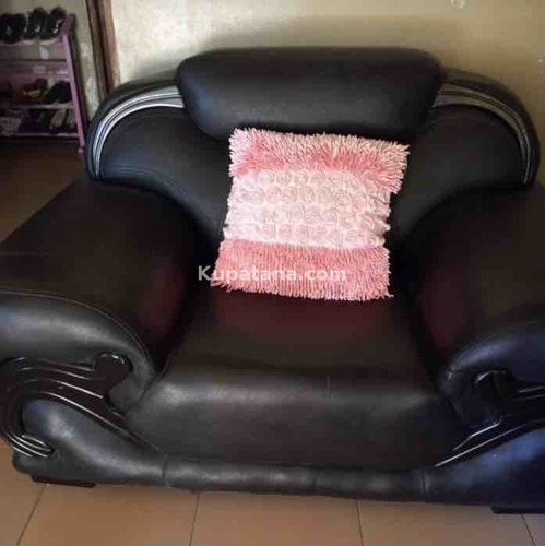 Sofa Zinauzwa 