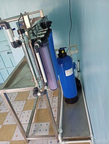 Water treatment machine 