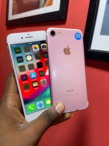 Iphone 7plain  32 Gb