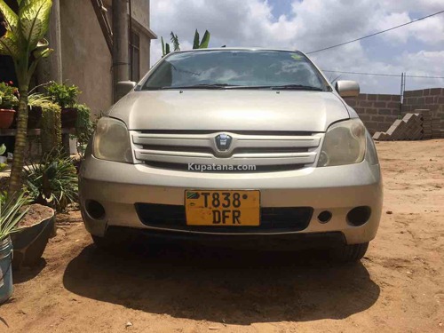 Toyota Ist (Dfr)