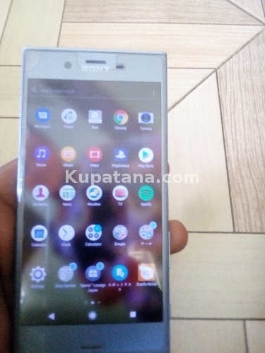 Sony experia Xzs 