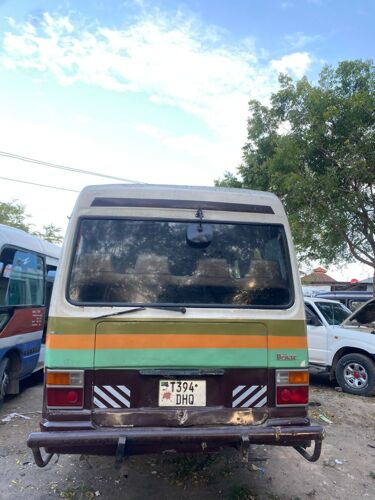 Toyota coaster inauzwa 