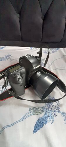 Camera canon 6d with 50mm lens