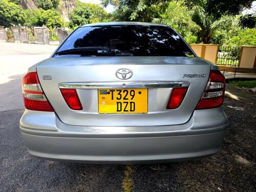 Toyota premio f