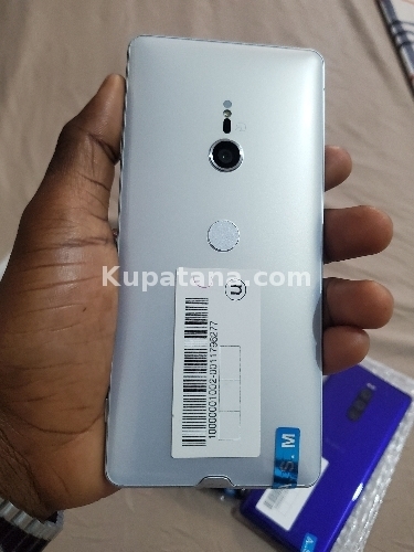 SONY XPERIA XZ3