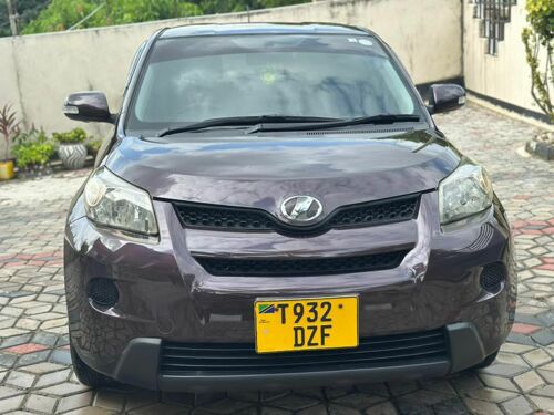 Toyota    ist   2008