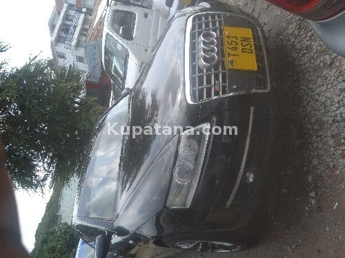 AUDI A6 inauzwa bei Nafuu