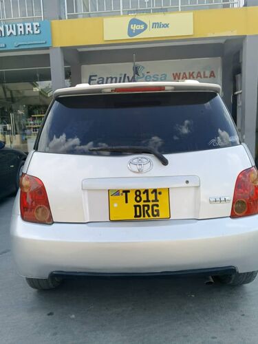 Toyota IST inauzwa 10 