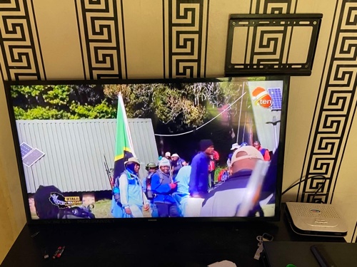 SAMSUNG TV INCH40 SLIM 450,000