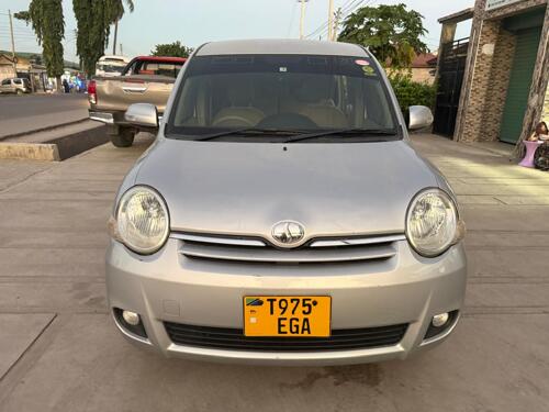 Sienta 2013 mil 13.8