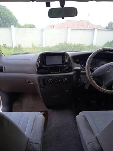 TOYOTA NOAH ML 10.8