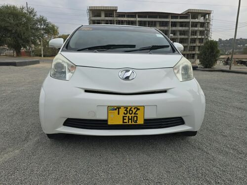Toyota iq