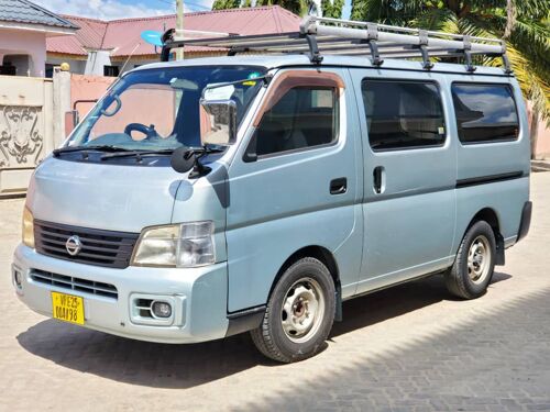 Nissan caravan mpya 