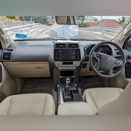 TOYOTA LANDCRUISER PRADO 150 2