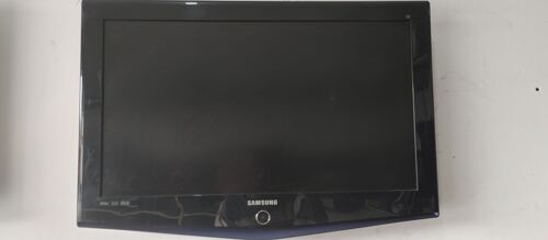 Tv kali inch 32 LCD. 