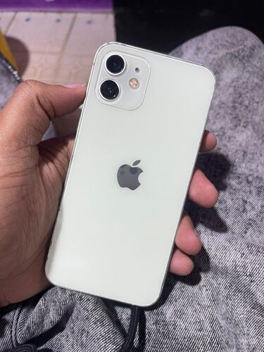 iPhone 12plain GB 64 