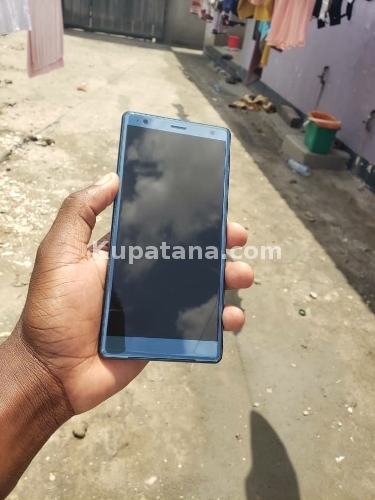 sony experia xz2