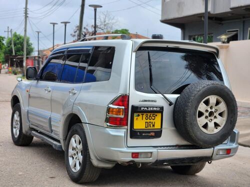 Mitsubishi Pajero Manual 