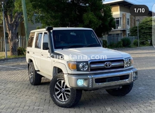 Toyota Land Cruiser LX 
