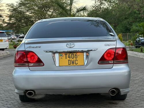 Toyota Crown Athlete DWC