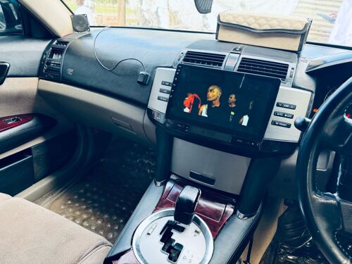 NAUZA TOYOTA MARK X NZURI 