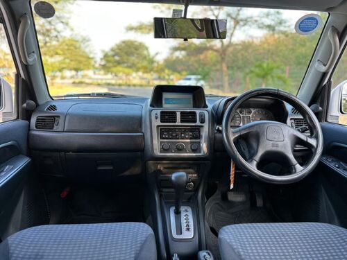 MITSUBISHI PAJERO