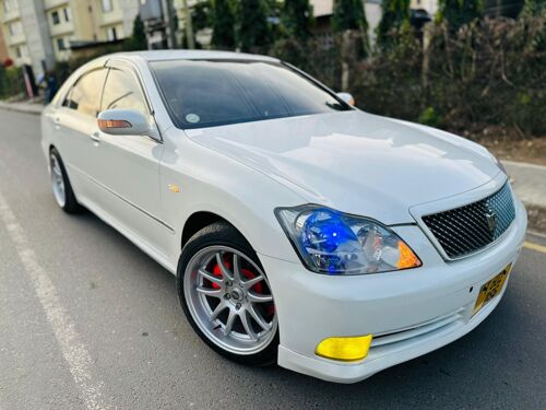Toyota crown S