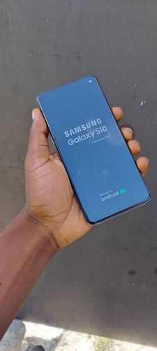 Samsung S10