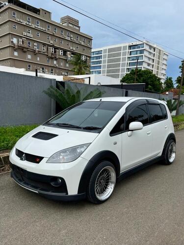 MITSUBISHI COLT RALLIART 2011