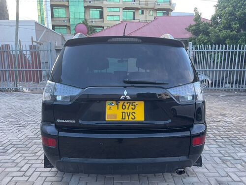 Mitsubishi outlander KaLi