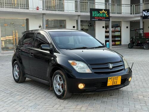 NAUZA TOYOTA IST 
