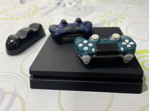 Ps4 Slim Used Version 13.2