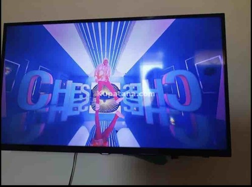 MR UK INCH 40 SMARTV 4K 