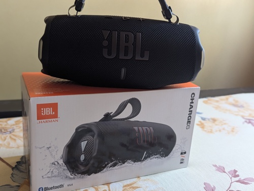 JBL charge 6 
