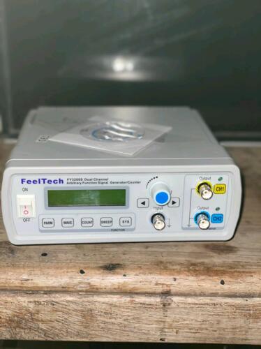 Feeltech FY3200s Dual Channel Arbitrary Function