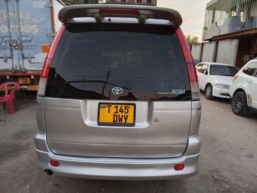 Noah old model sr40 Road tour 