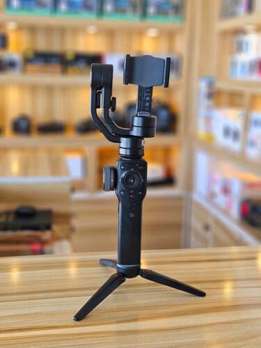 Zhiyun Smooth 4 3-Axis gimbal