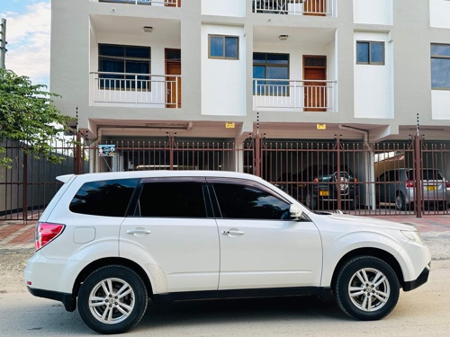 SUBARU FORESTER,2010
