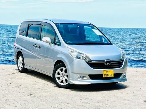 Honda stepwogon + usajili