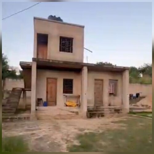GHOROFA YA ROOM 5. SALASALA 